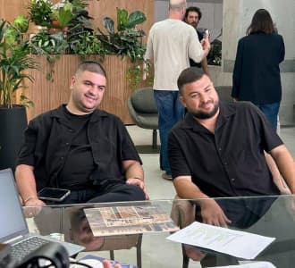 חמסה עליהם: הזוג האהוב מהמירוץ למיליון קוטף קמפיין ראשון